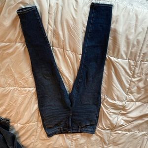 American Eagle “The Dream Jean” Super Hi-Rise Jegging size 8